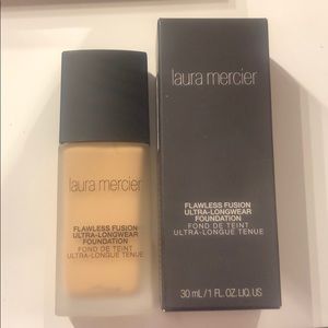 Laura Mercier